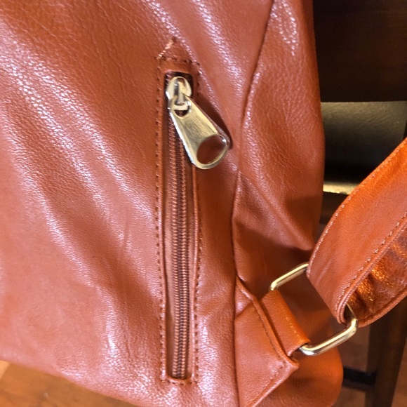 Genuine Leather Backpack/Purse - Picture 3 of 6
